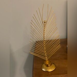 Elegant Gold Metal Leaf Candle Holder